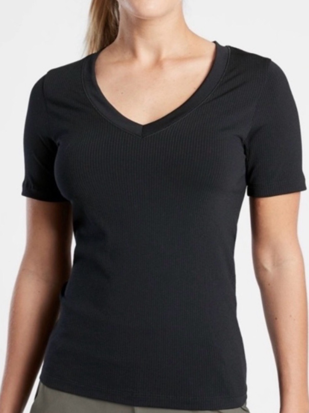 Athleta Renew seamless V-Neck Tee Black M
